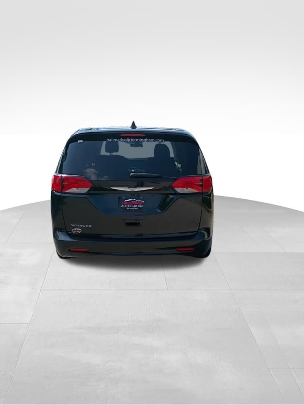 Used 2022 Chrysler Voyager LX Minivan/Van