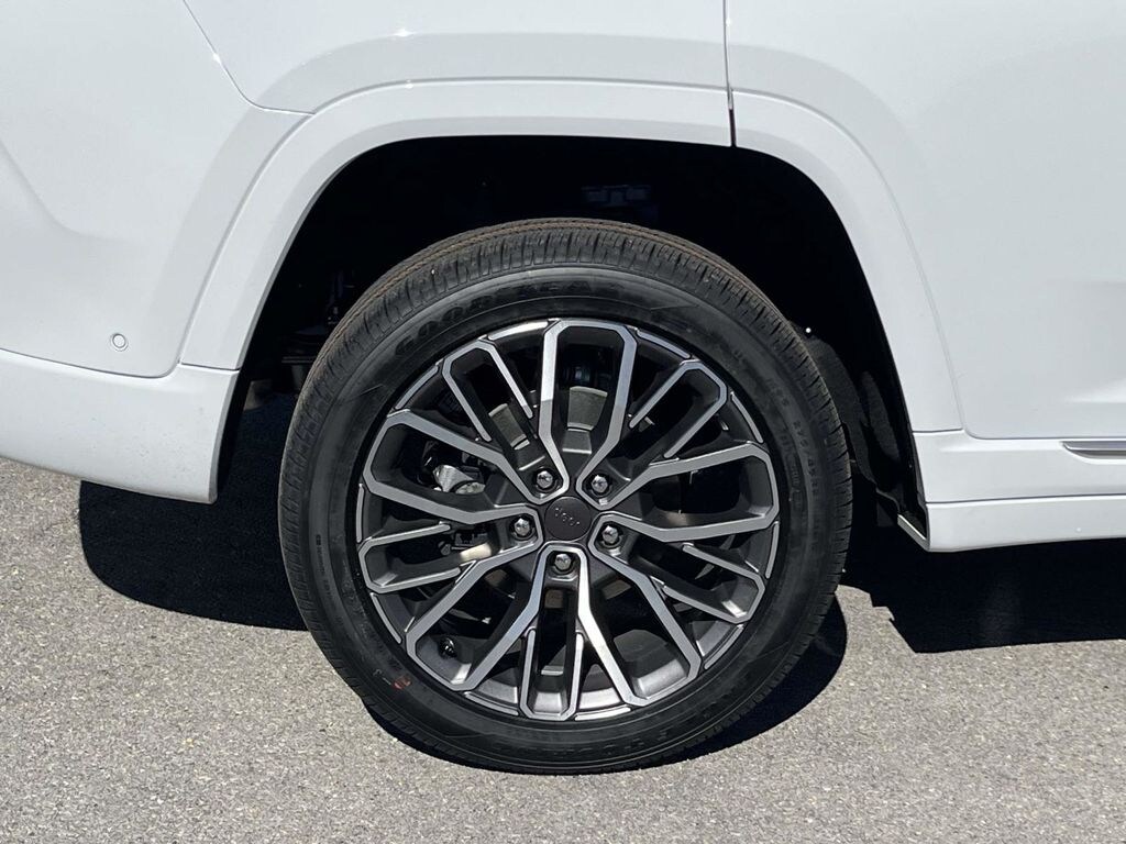 New 2026 Jeep Grand Cherokee SUMMIT 4X4 Sport Utility