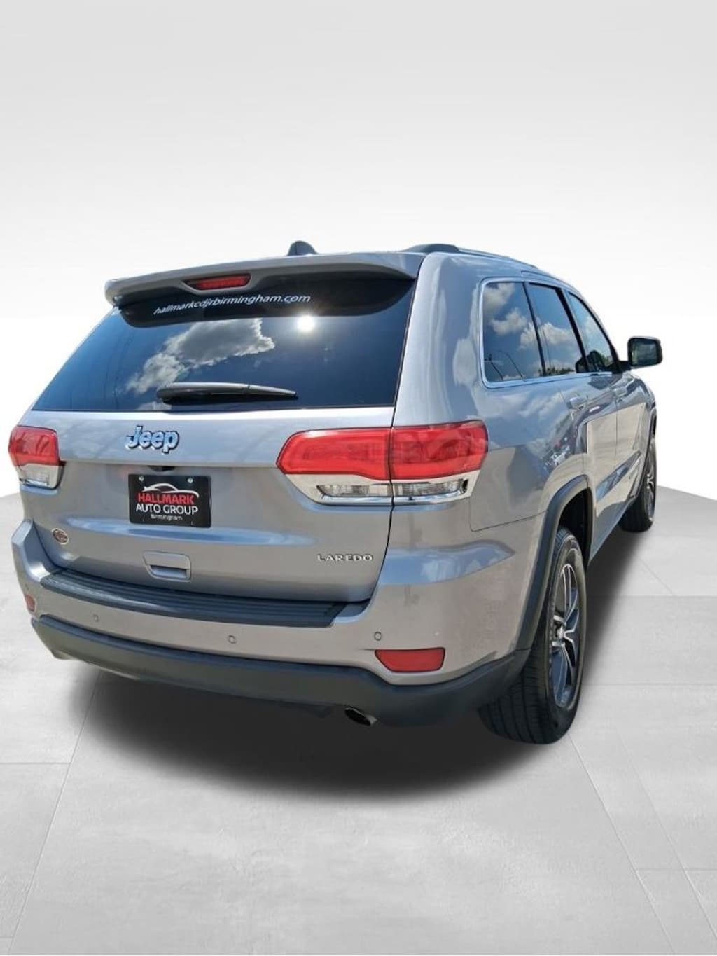 Used 2018 Jeep Grand Cherokee Laredo E SUV