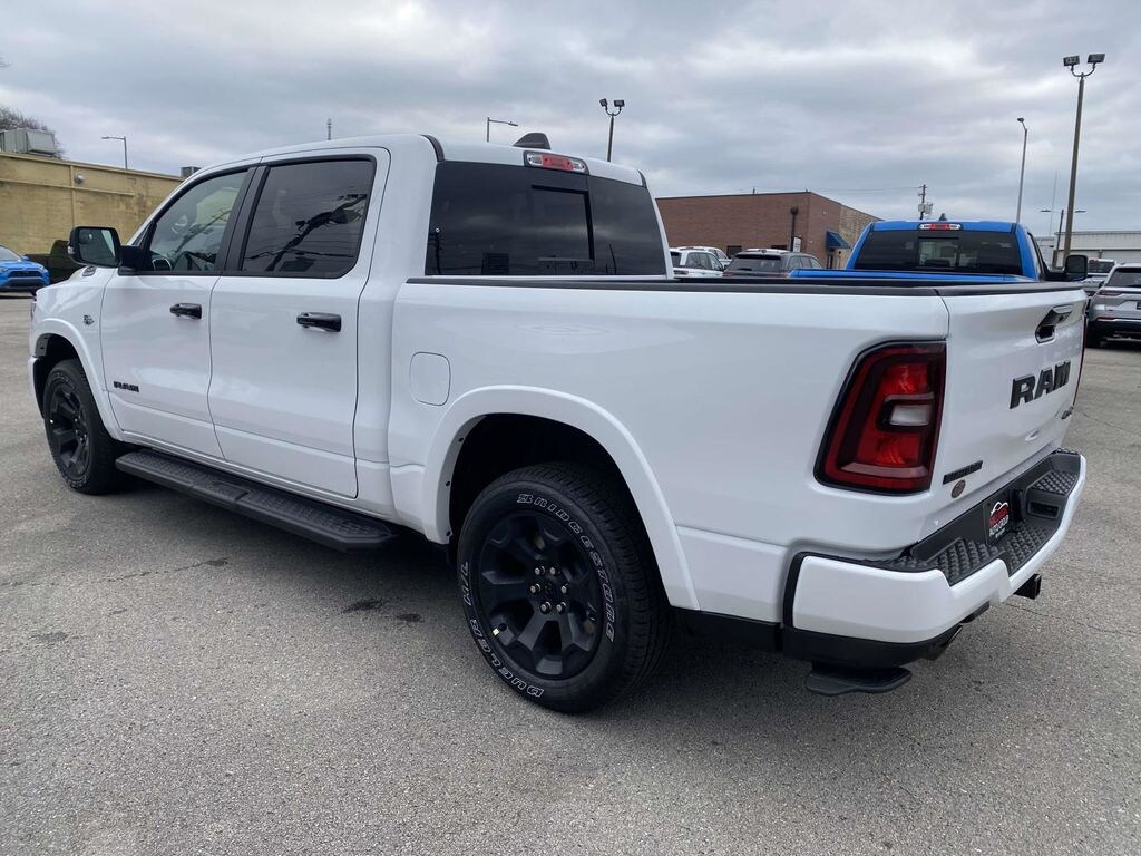 New 2026 Ram 1500 BIG HORN CREW CAB 4X4 5'7 BOX Pickup