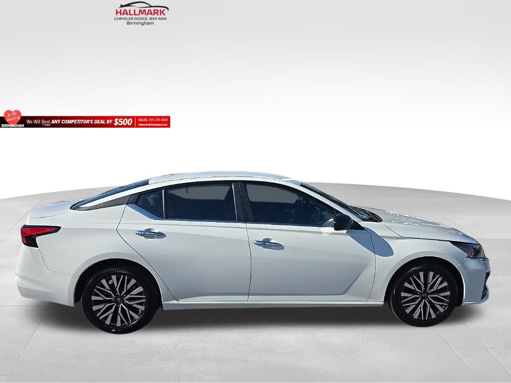 Used 2025 Nissan Altima 2.5 SV Sedan