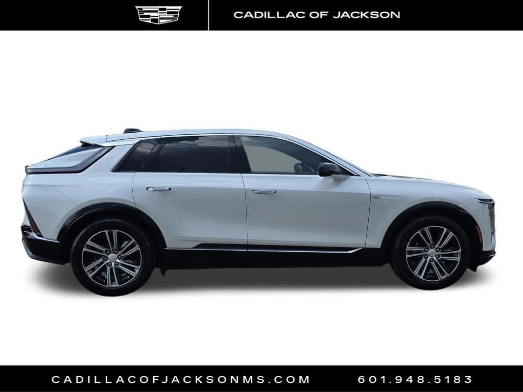 Used 2024 Cadillac Lyriq Luxury SUV