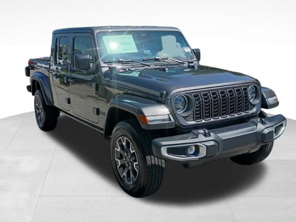 New 2026 Jeep Gladiator SAHARA 4X4 Pickup