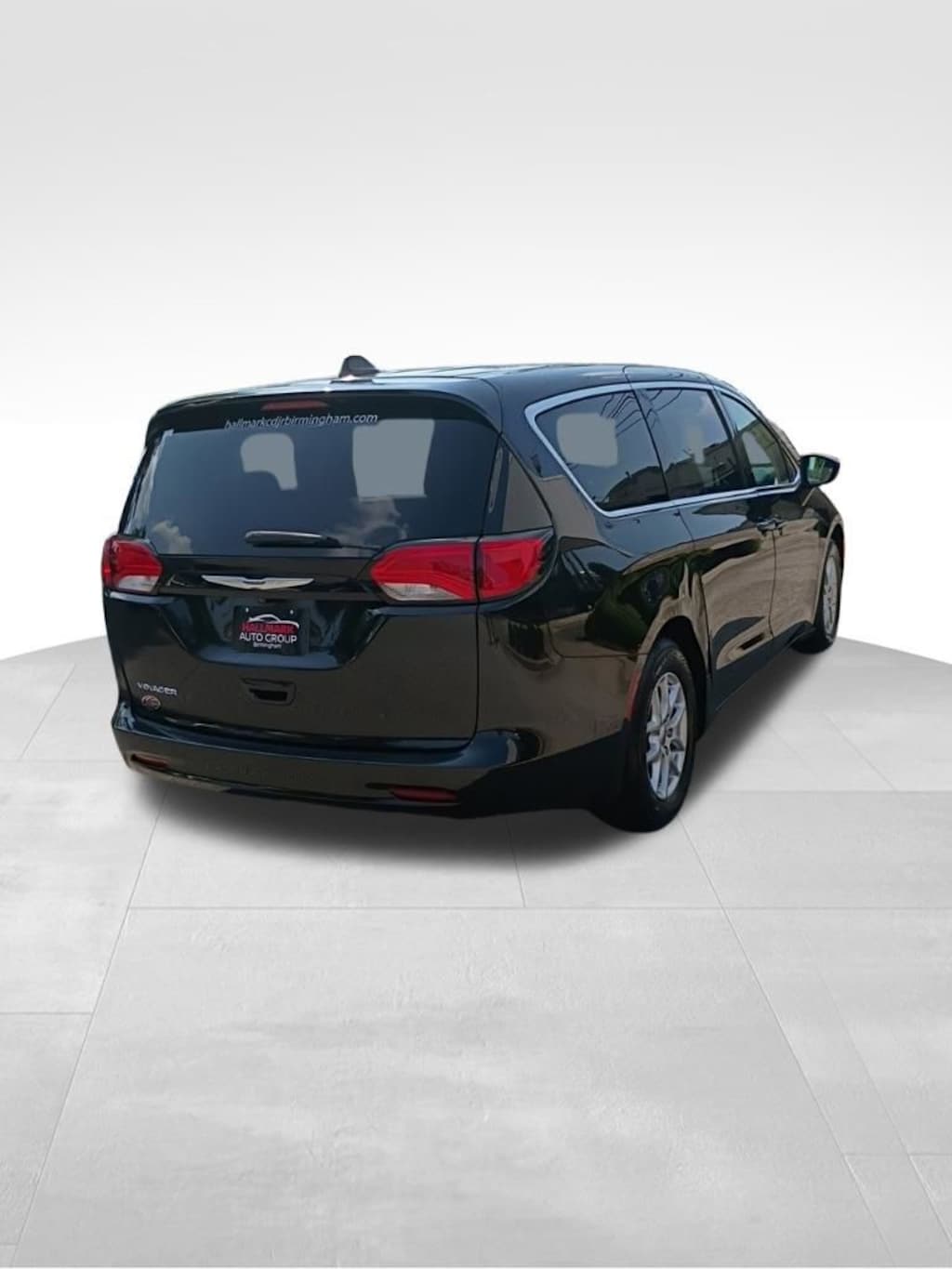 Used 2022 Chrysler Voyager LX Minivan/Van