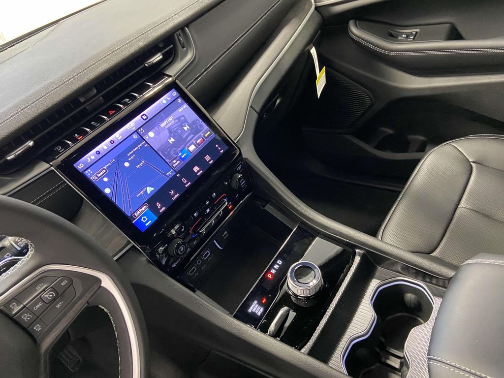 2025 Jeep Grand Cherokee Limited - Photo 19