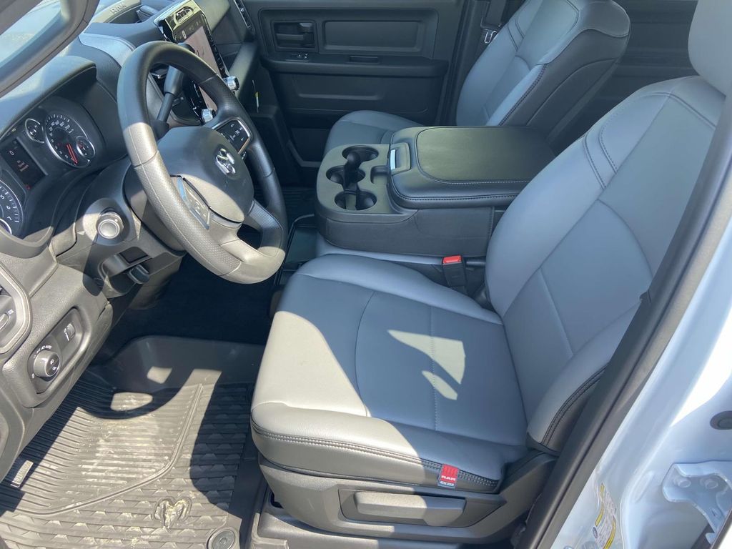 2026 RAM 2500 Tradesman - Photo 10