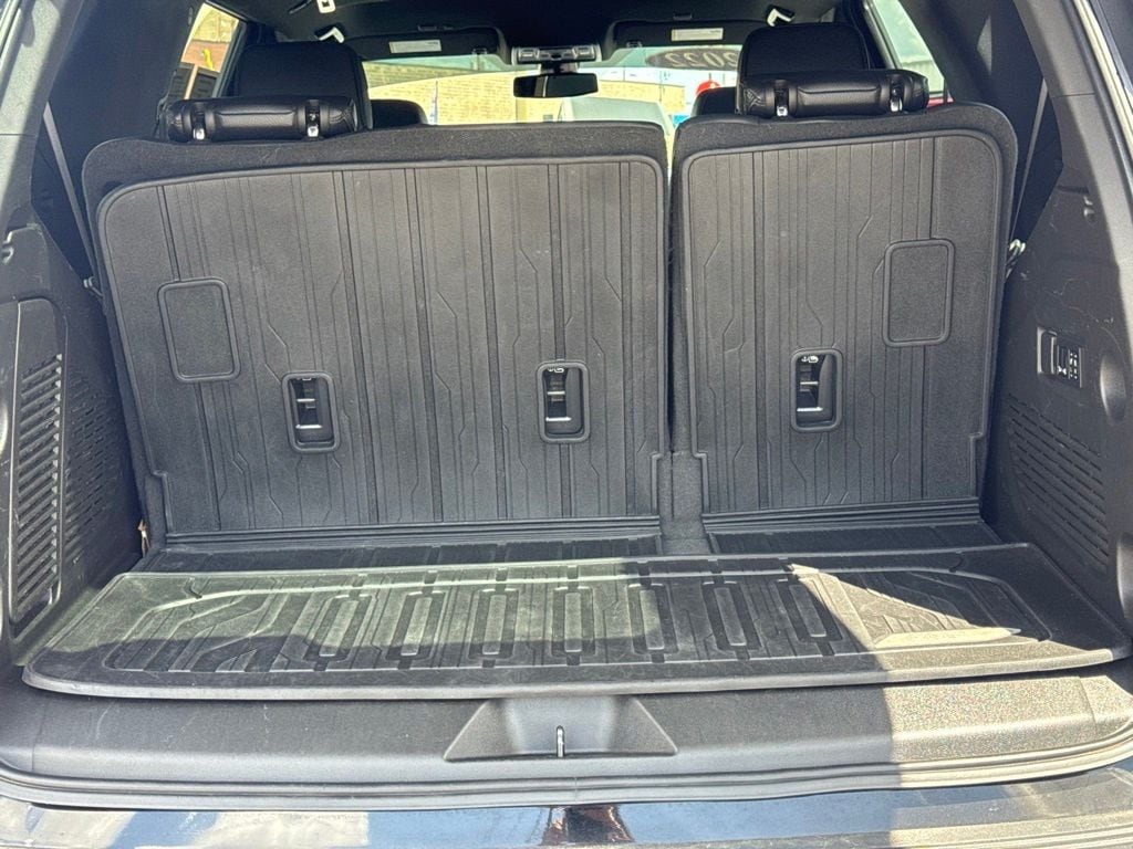 2022 GMC Yukon Denali - Photo 10