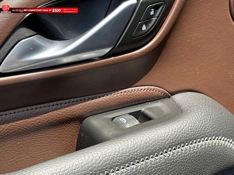 2022 GMC Yukon Denali - Photo 14