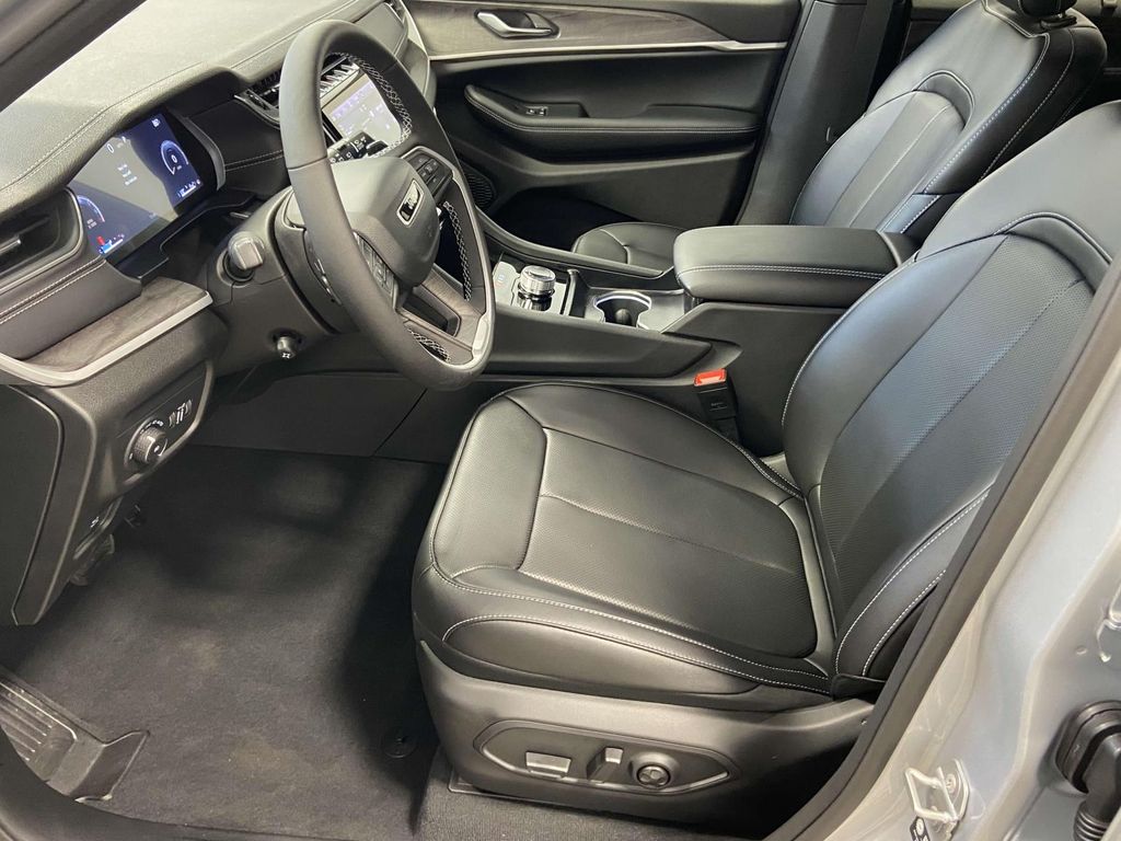 2025 Jeep Grand Cherokee Limited - Photo 15