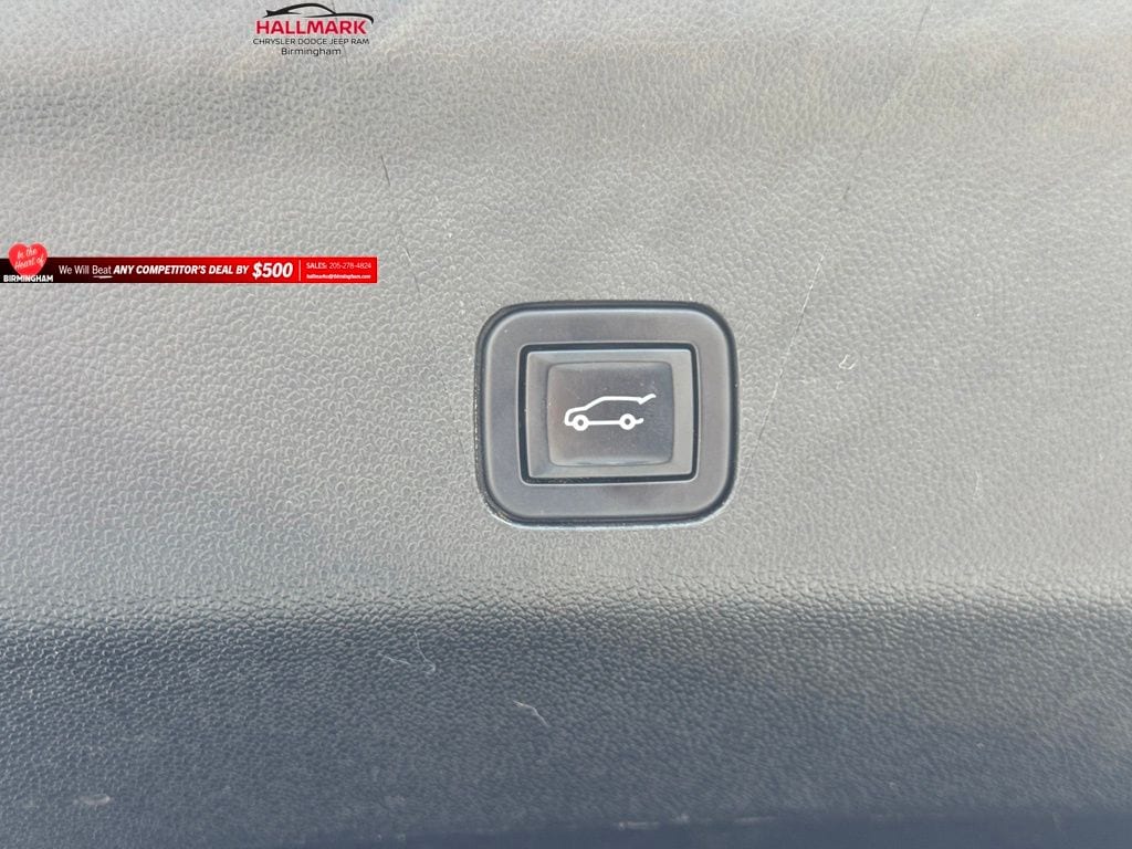 2022 GMC Yukon Denali - Photo 13