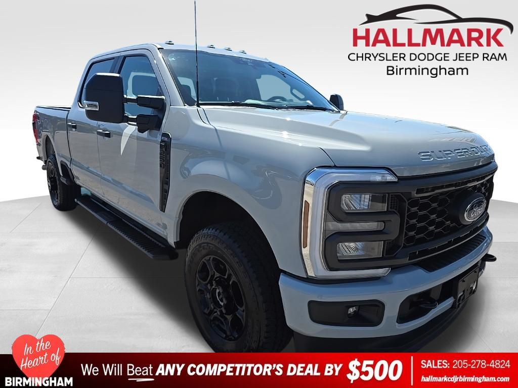 2025 Ford F-250 XL 4x4 Crew Cab 6-3/4' Box's photo