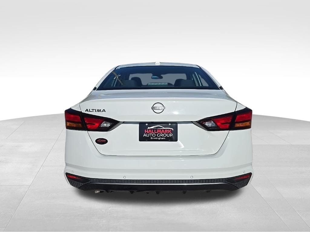 Used 2025 Nissan Altima 2.5 SV Sedan