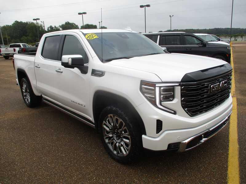2025 GMC Sierra 4WD Crew Cab Short Box Denali Ultimate's photo