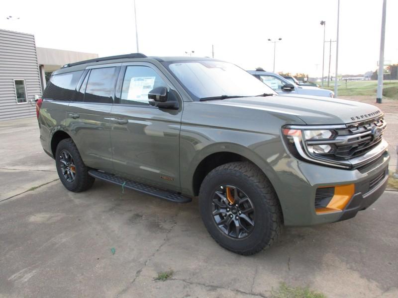 2025 Ford Expedition Tremor's photo