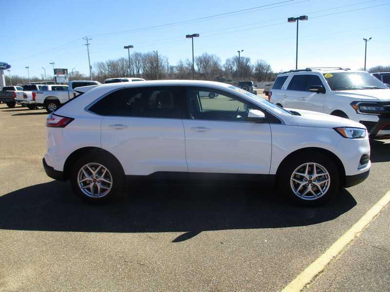 2023 Ford Edge SEL - Photo 6
