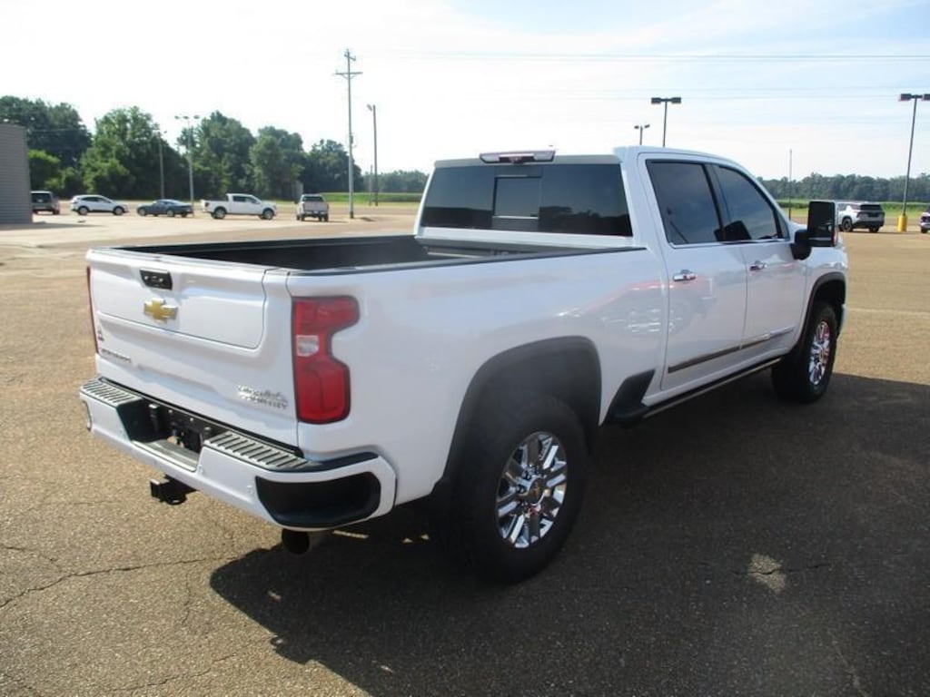 Used 2024 Chevrolet Silverado 2500HD High Country Crew Cab Short Box 4WD