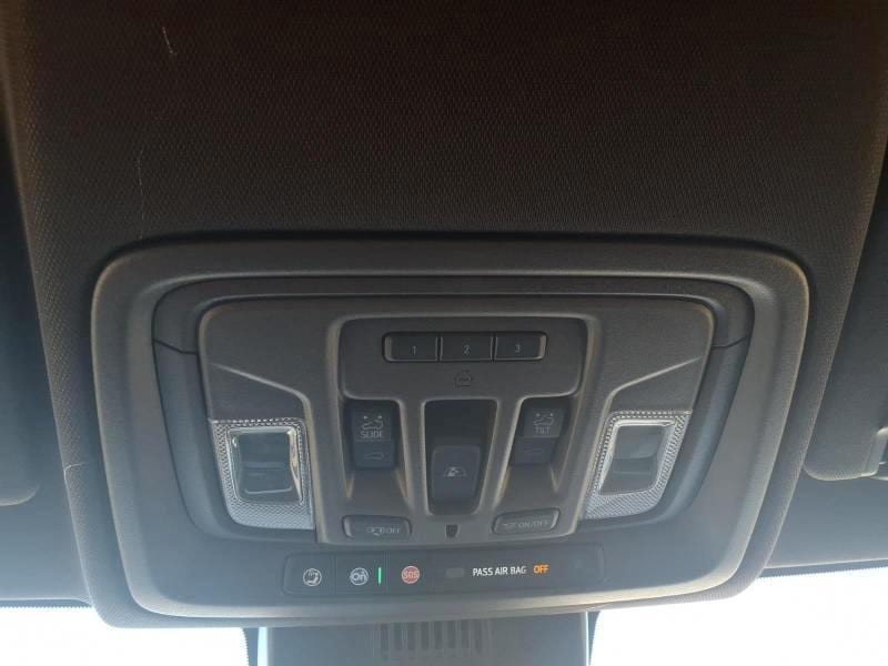 2025 GMC Sierra 1500 SLT - Photo 29