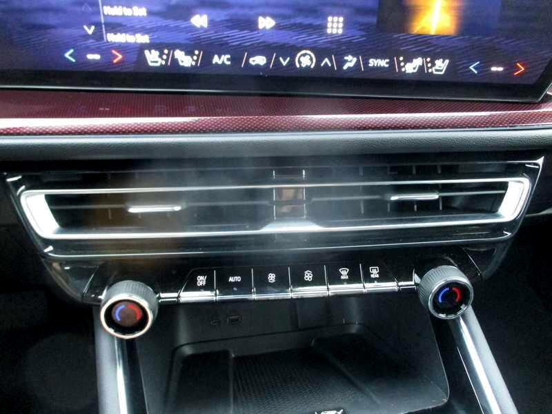 2024 Chevrolet Traverse RS - Photo 17
