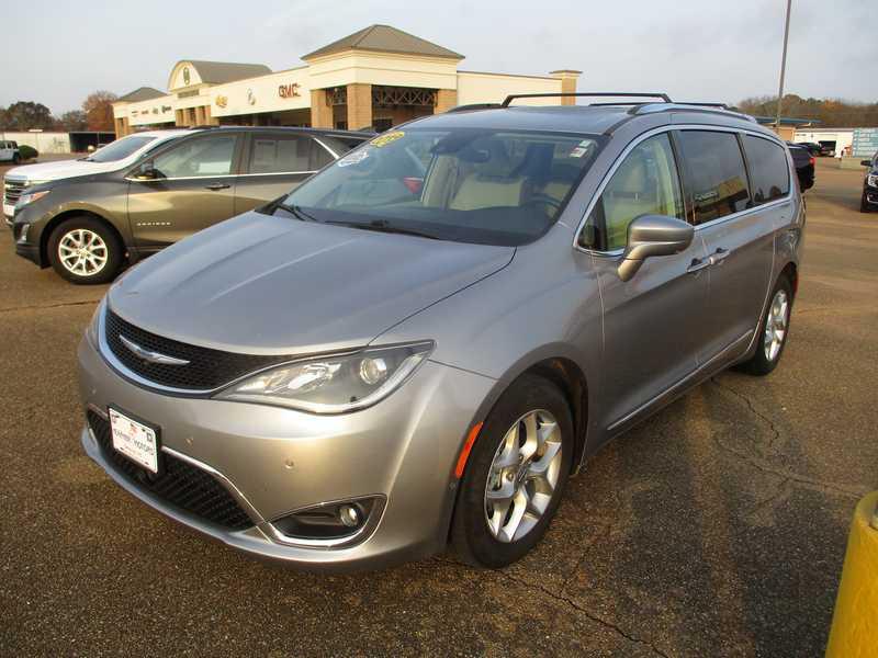 Used 2019 Chrysler Pacifica Touring L Plus with VIN 2C4RC1EGXKR570560 for sale in Batesville, MS