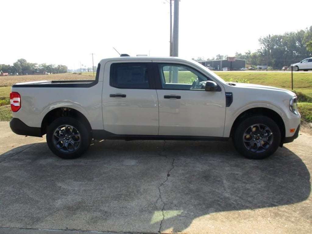 New 2025 Ford Maverick XLT AWD TRUCK