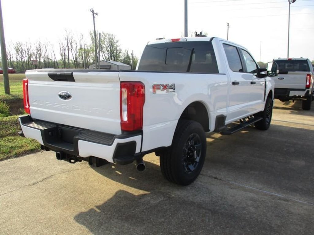 New 2026 Ford F-250 SD STX Crew Cab 4WD TRUCK