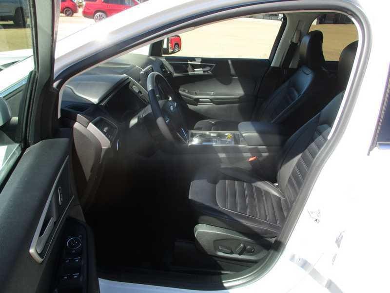 2023 Ford Edge SEL - Photo 13
