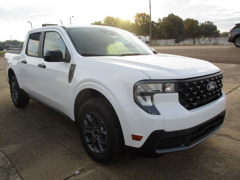 2025 Ford Maverick XLT's photo