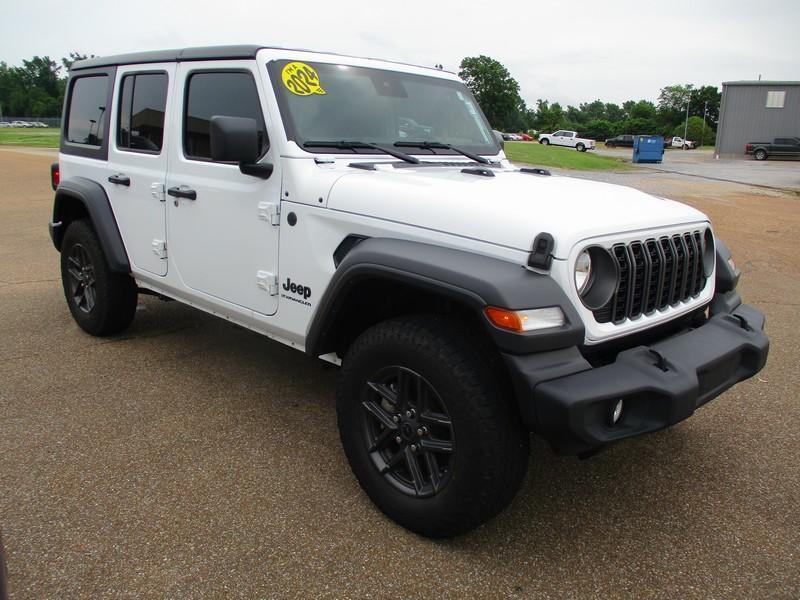 2024 Jeep Wrangler Sport S's photo
