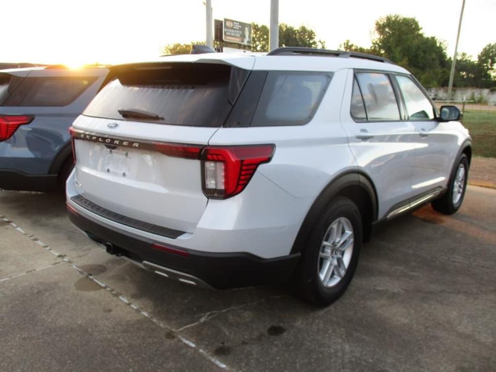 New 2025 Ford Explorer Active SUV