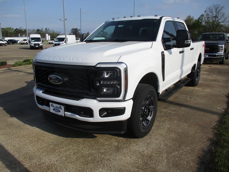 2026 Ford F-250 XL 4x4 Crew Cab 6-3/4' Box's photo
