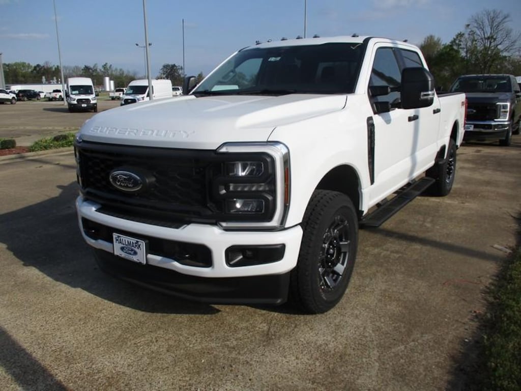 New 2026 Ford F-250 SD STX Crew Cab 4WD TRUCK