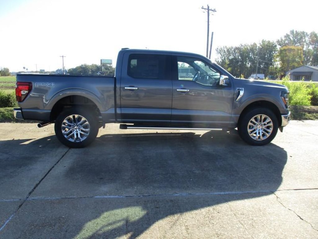 New 2025 Ford F-150 XLT Supercrew 4WD TRUCK