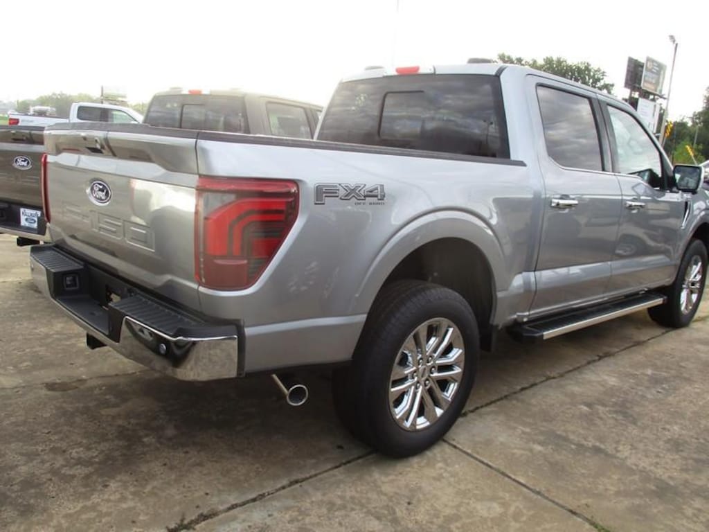 New 2025 Ford F-150 Lariat Supercrew 4WD TRUCK