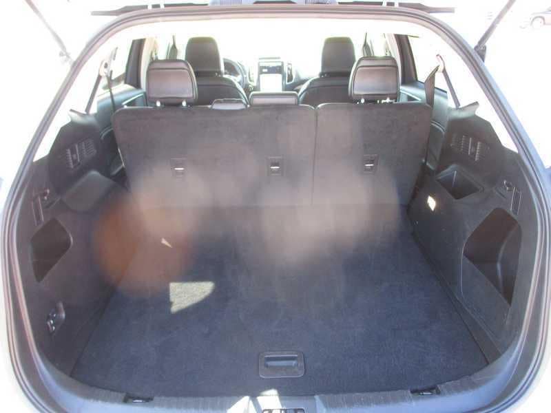 2023 Ford Edge SEL - Photo 10