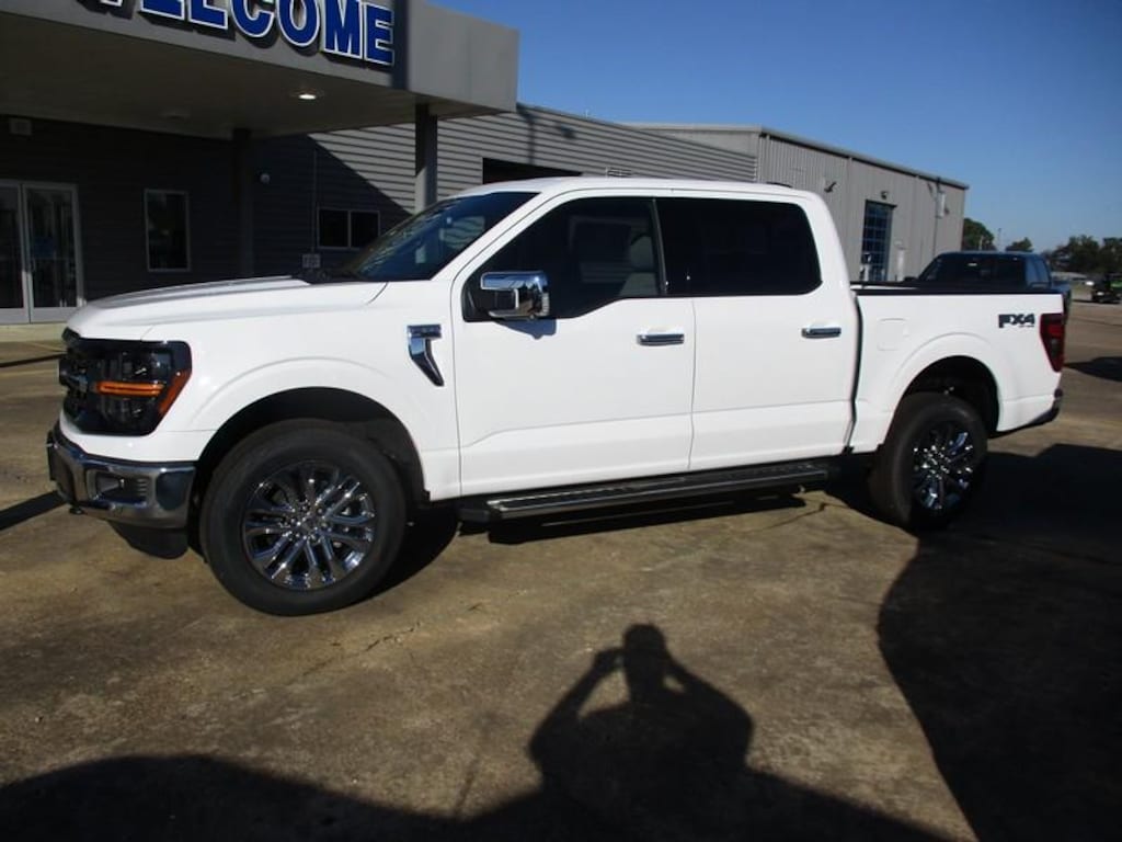 New 2025 Ford F-150 XLT Supercrew 4WD TRUCK