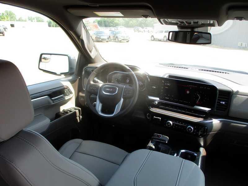 2025 GMC Sierra 1500 SLT - Photo 25
