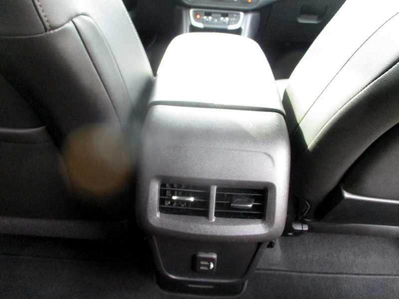 2022 GMC Terrain SLT - Photo 25