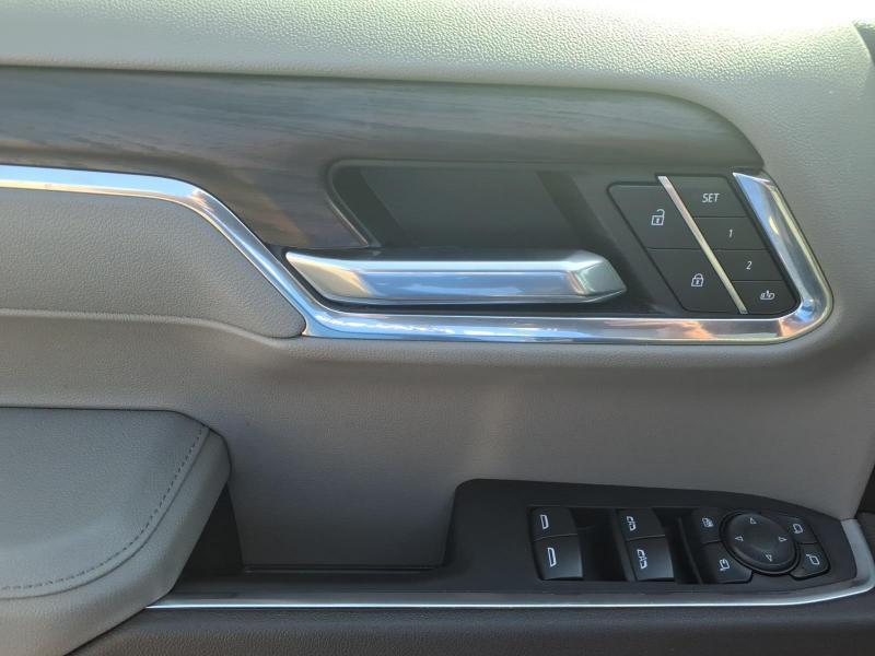 2025 GMC Sierra 1500 SLT - Photo 17