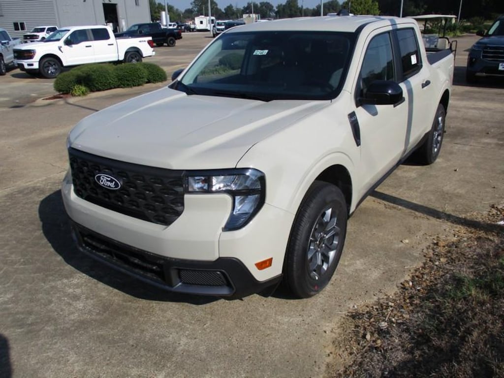 New 2025 Ford Maverick XLT AWD TRUCK