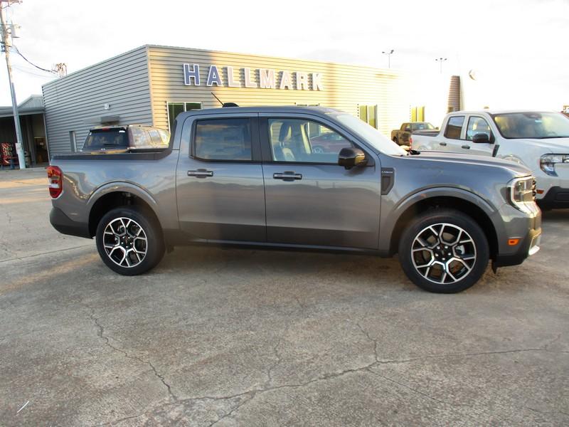 2025 Ford Maverick Lariat's photo