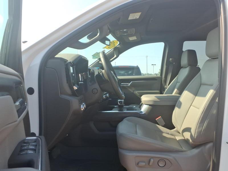 2025 GMC Sierra 1500 SLT - Photo 18