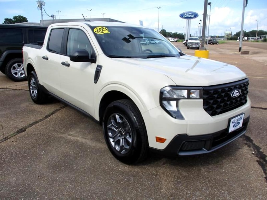 Used 2025 Ford Maverick XLT