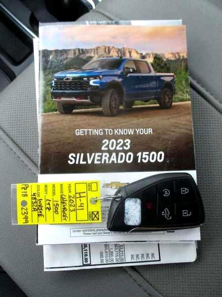 2023 Chevrolet Silverado 1500 LTZ - Photo 37