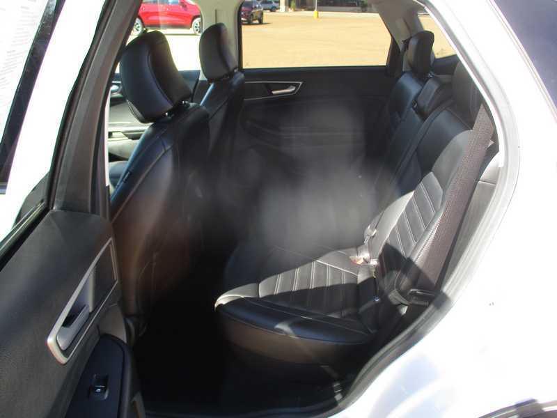 2023 Ford Edge SEL - Photo 19