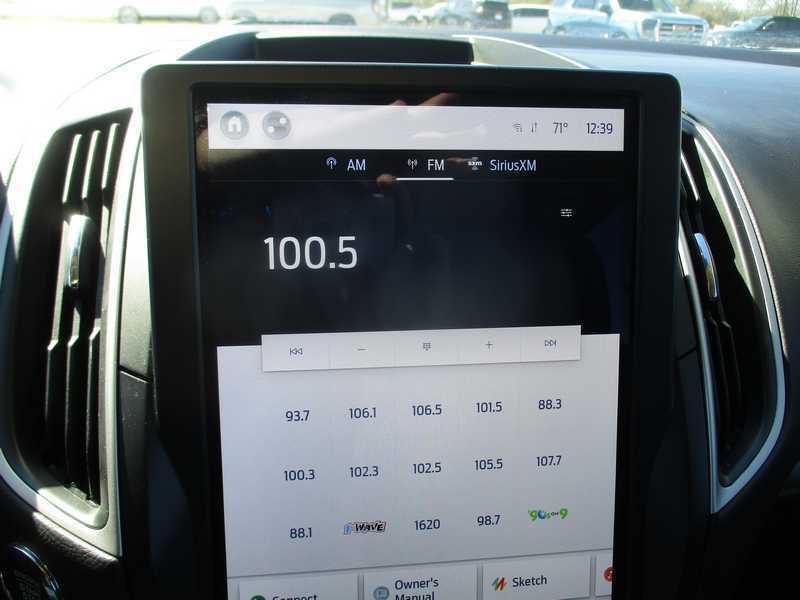 2023 Ford Edge SEL - Photo 16