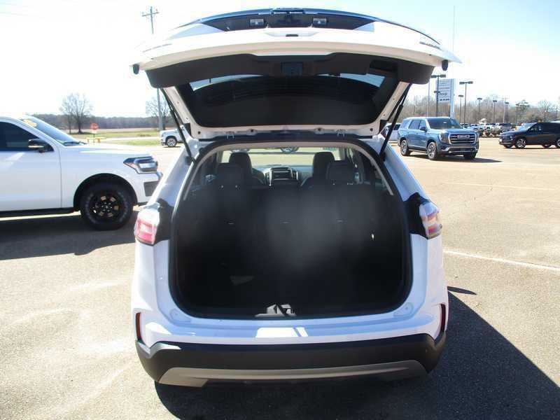 2023 Ford Edge SEL - Photo 9