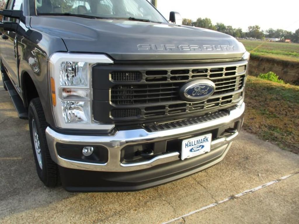 New 2026 Ford F-250 SD XL Crew Cab 4WD TRUCK