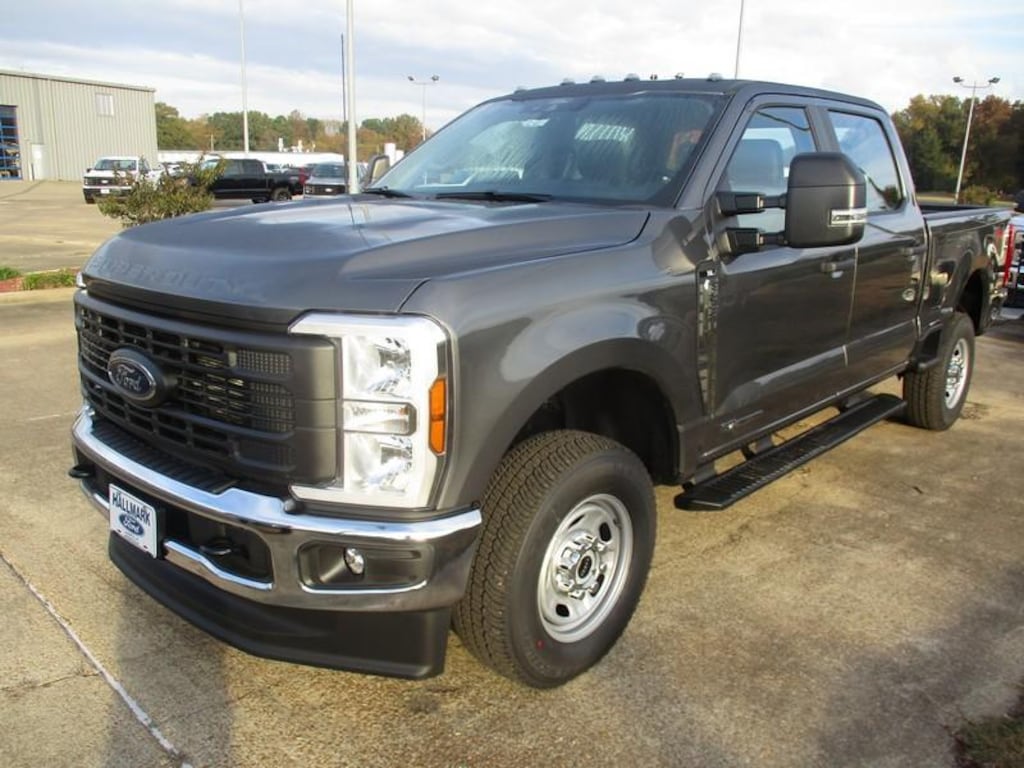 New 2026 Ford F-250 SD XL Crew Cab 4WD TRUCK