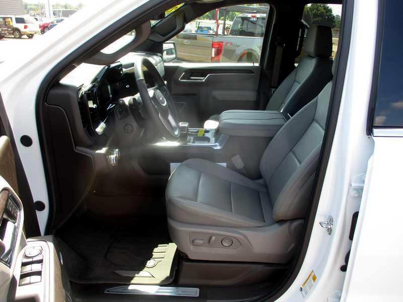 2025 GMC Sierra 1500 SLT - Photo 12