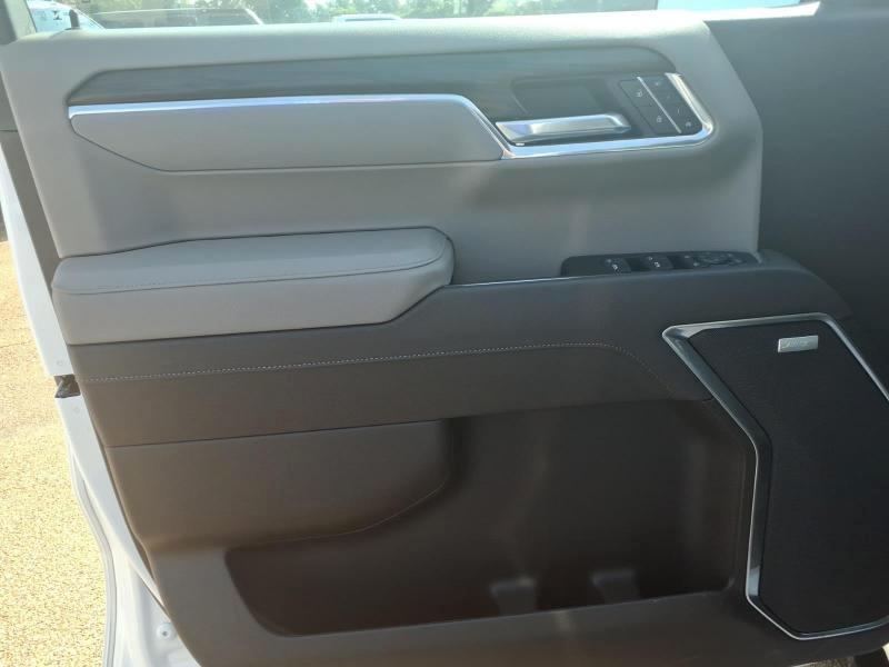 2025 GMC Sierra 1500 SLT - Photo 16